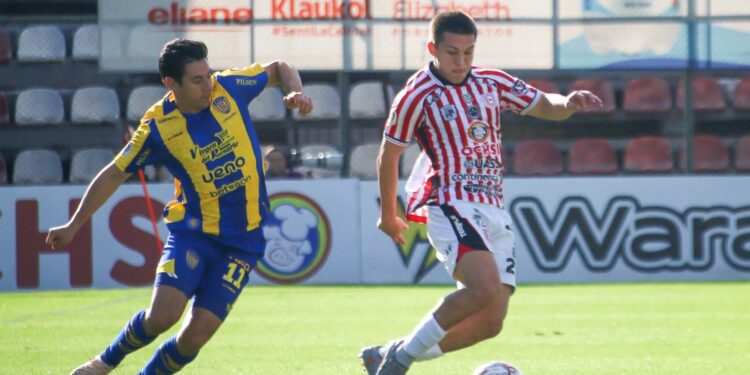 Duelo de urgidos en Itauguá: Sportivo Luqueño y San Lorenzo cierran la fecha en el Luis Salinas con la soga al cuello y sin margen para el error
