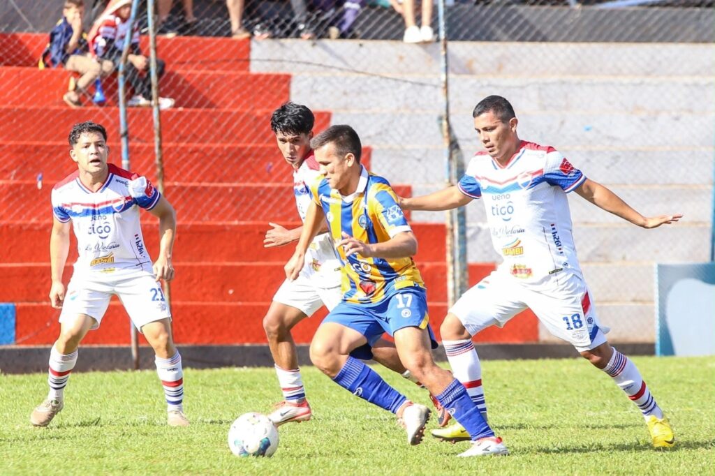 Pobre espectáculo en Itá: Sportivo Iteño y Cristóbal Colón JAS aburren con un pálido cero a cero que frena las aspiraciones de ambos en el tramo final
