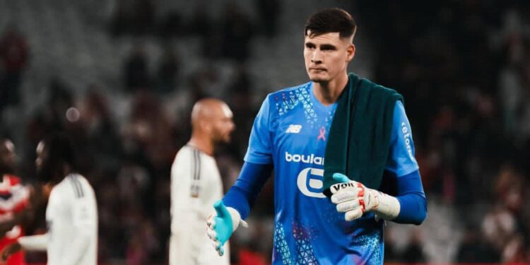 Debut soñado en Europa y emoción en las gradas: Orlando Gill se estrena en el Lille de Francia con salvada clave y un emotivo mensaje Debut soñado en Europa y emoción en las gradas: Orlando Gill se estrena en el Lille de Francia con salvada clave y un emotivo mensaje