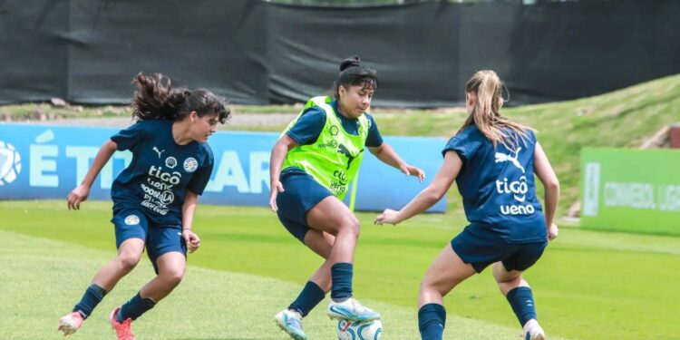 Puesta a punto de máxima exigencia en Ypané: La Albirroja Femenina Sub 15 aprieta el acelerador a doble turno pensando en el Torneo 4 Naciones en México Puesta a punto de máxima exigencia en Ypané: La Albirroja Femenina Sub 15 aprieta el acelerador a doble turno pensando en el Torneo 4 Naciones en México