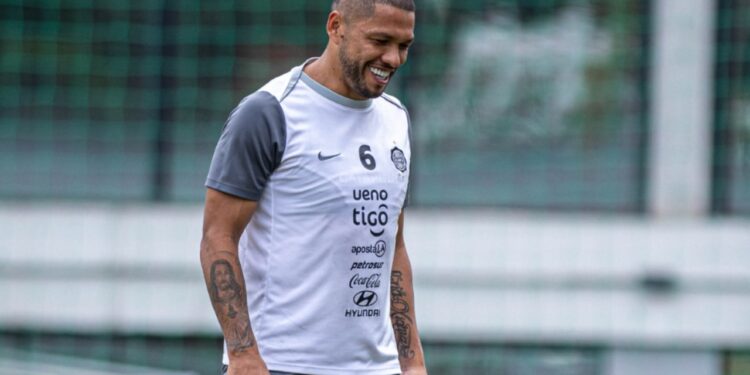 Cirugía de urgencia en el único líder: Vitamina Sánchez remece el once de Olimpia con insólitas variantes para la brava visita a Villeta