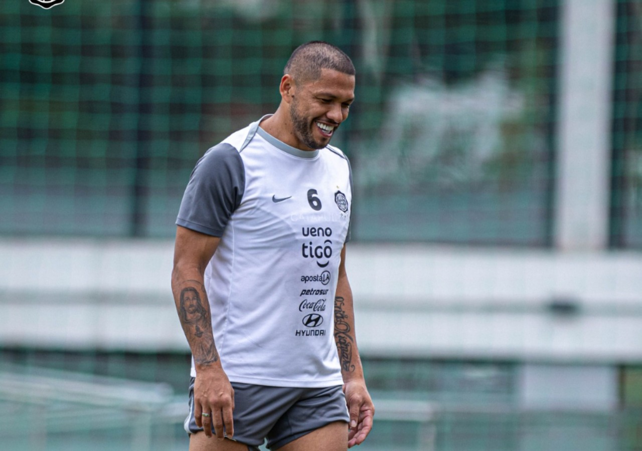 Cirugía de urgencia en el único líder: Vitamina Sánchez remece el once de Olimpia con insólitas variantes para la brava visita a Villeta