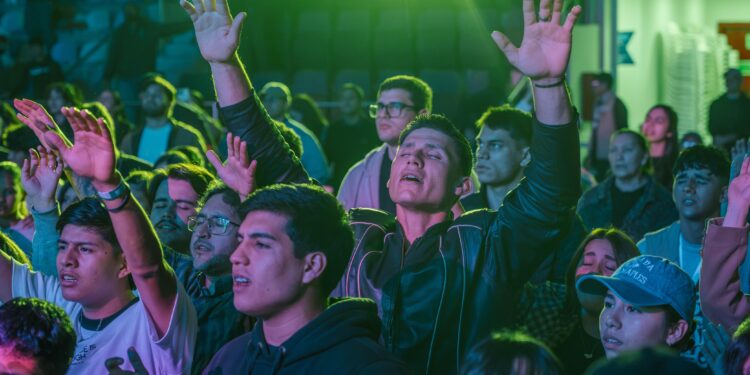 “Para que el fuego no se apague”: jóvenes evangélicos se unirán en oración por Paraguay