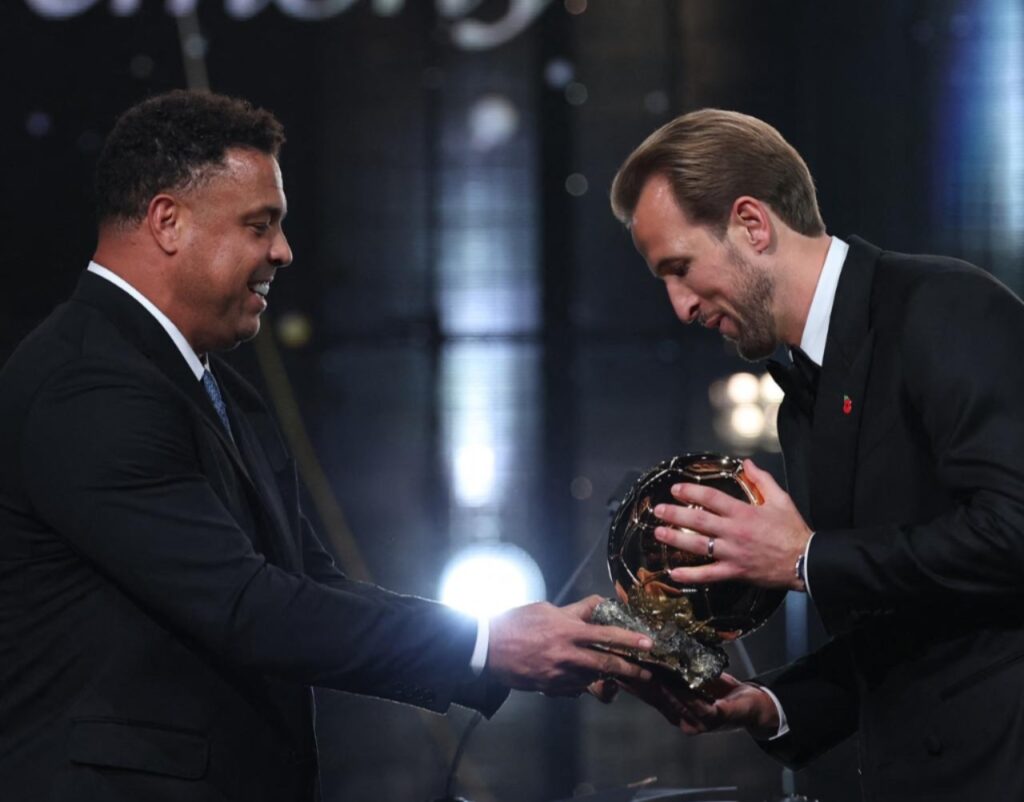Escándalo y debate global por la entrega del Balón de Oro 2026: Harry Kane se consagra entre la polémica tras firmar una bestial cifra de 73 goles Escándalo y debate global por la entrega del Balón de Oro 2026: Harry Kane se consagra entre la polémica tras firmar una bestial cifra de 73 goles