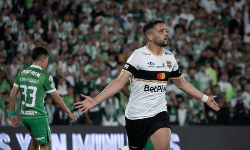 Apenas nueve minutos en cancha y una avivada letal: el polémico despertar goleador de Diego Duarte que enciende pasiones en Colombia Apenas nueve minutos en cancha y una avivada letal: el polémico despertar goleador de Diego Duarte que enciende pasiones en Colombia