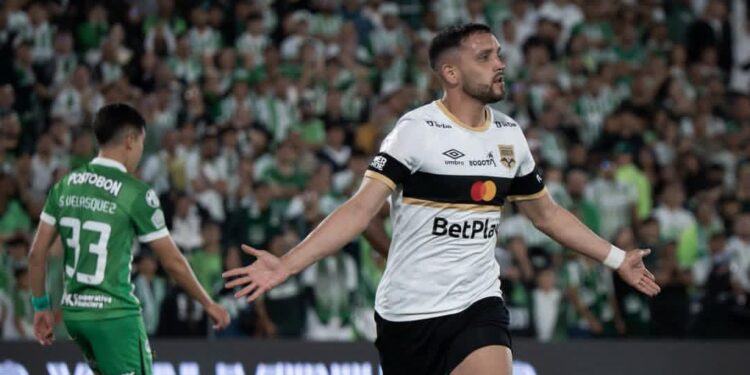 Apenas nueve minutos en cancha y una avivada letal: el polémico despertar goleador de Diego Duarte que enciende pasiones en Colombia Apenas nueve minutos en cancha y una avivada letal: el polémico despertar goleador de Diego Duarte que enciende pasiones en Colombia