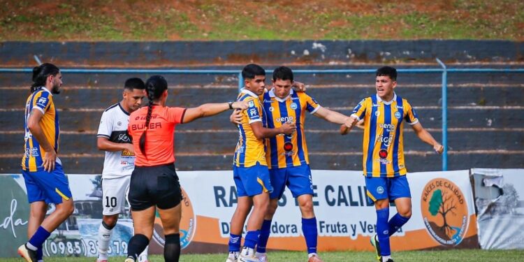 ¿Humillación histórica o capitulación total? Cristóbal Colón le mete cinco a Olimpia de Itá en un cierre catastrófico de temporada ¿Humillación histórica o capitulación total? Cristóbal Colón le mete cinco a Olimpia de Itá en un cierre catastrófico de temporada
