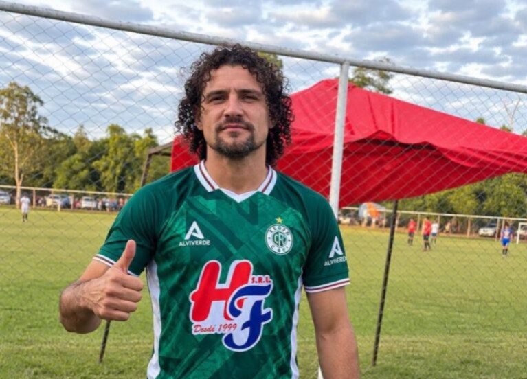 ¿Ocaso en el fútbol de tierra adentro o jerarquía intacta? El insólito destino de Blas Cáceres a sus 37 años tras vestir las camisetas de Olimpia, Cerro y Libertad ¿Ocaso en el fútbol de tierra adentro o jerarquía intacta? El insólito destino de Blas Cáceres a sus 37 años tras vestir las camisetas de Olimpia, Cerro y Libertad