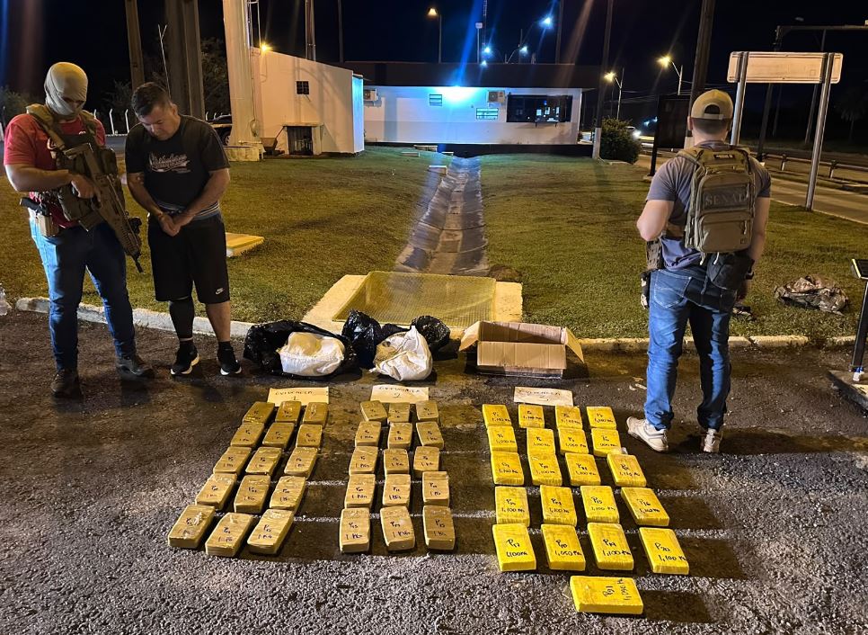Otra vez, incautaron un camión con drogas en el Chaco Otra vez, incautaron un camión con drogas en el Chaco